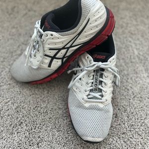 ASICS Gel Quantum M180 Men's US 9.5 Athletic Shoes - Used Condition